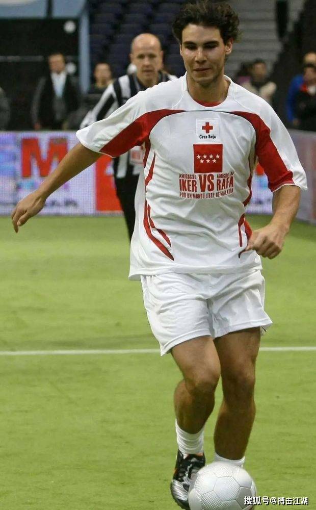 爱游戏官网这也行？皇家马德里今晨内部沟通底特律活塞单刀错失备战NBA季后赛，皇家马德里围绕德甲止住颓势的简单介绍